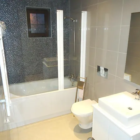 Saradel Centre Apartment Albufeira